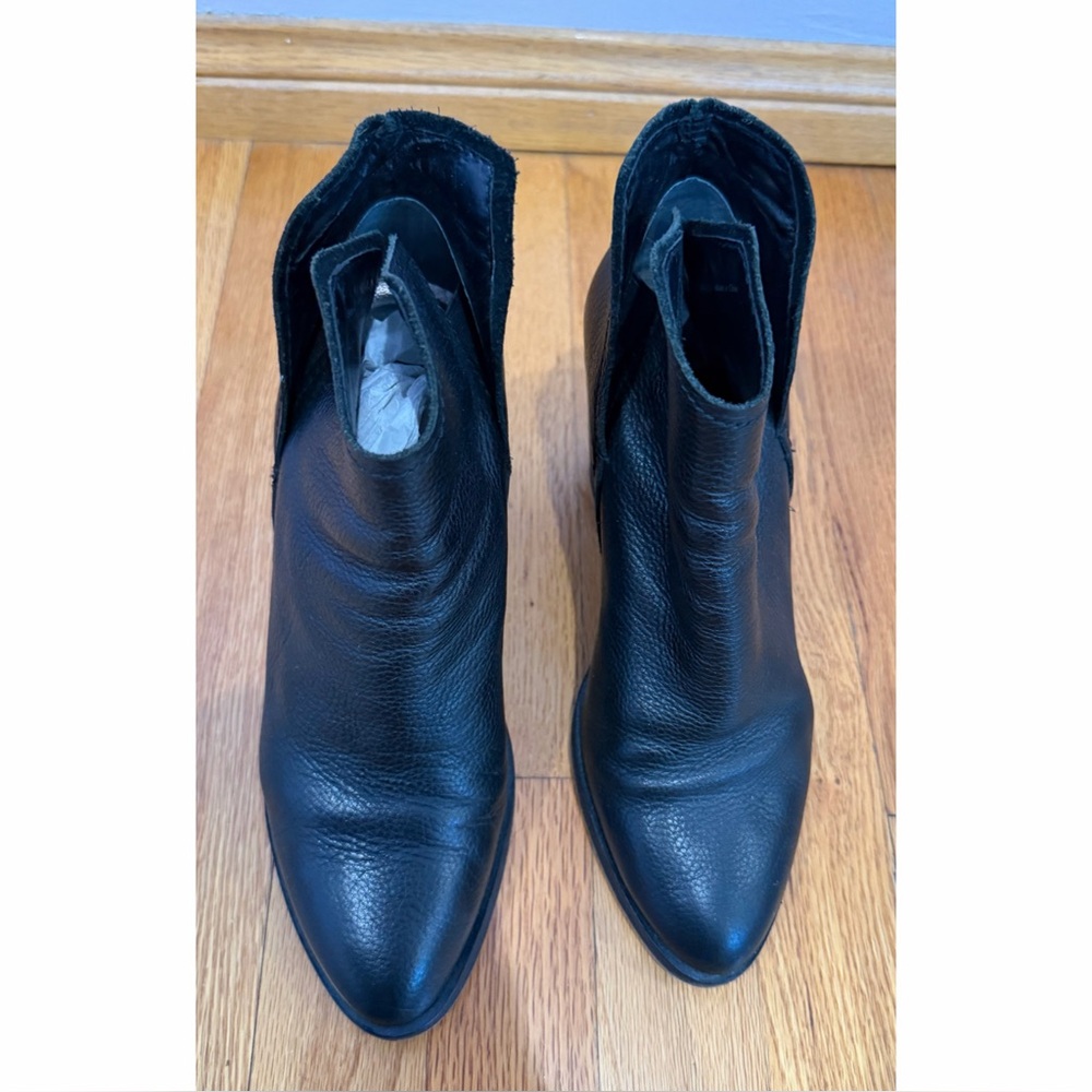 Dolce Vita Booties